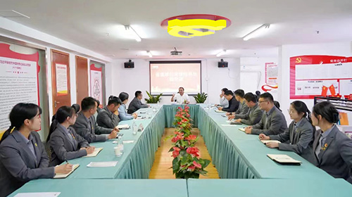 喜迎二十大丨省直單位黨建指導(dǎo)員微黨課在美而特集團(tuán)開(kāi)講
